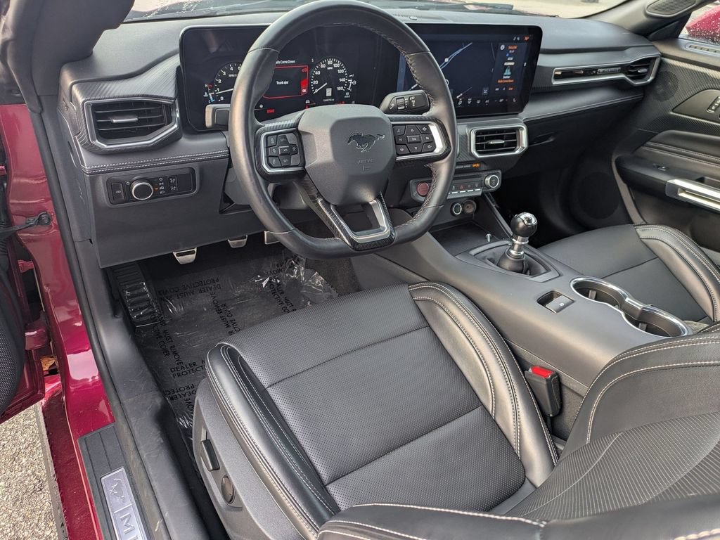 Used 2025 Ford Mustang GT Premium RWD image 27