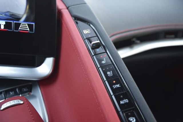 Used 2024 Chevrolet Corvette Stingray Preferred Cpe w/ 2LT image 32