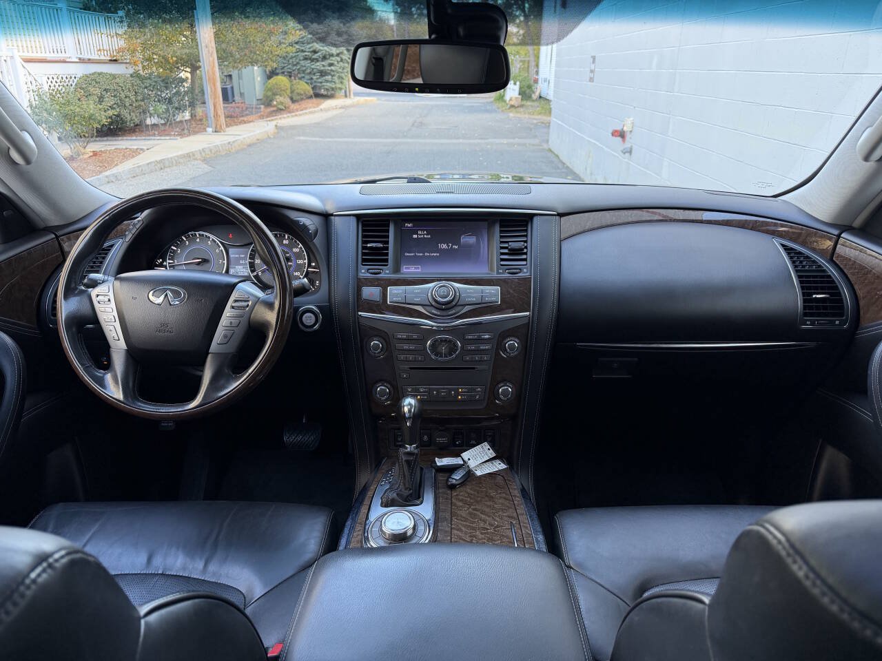 Used 2015 INFINITI QX80 4WD w/ Theater Package image 30
