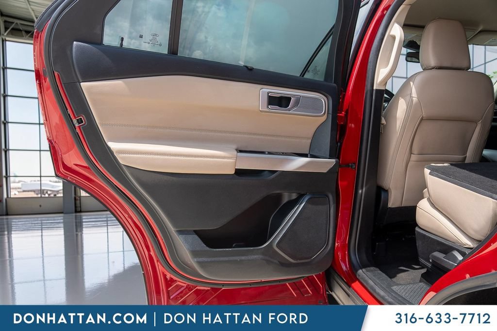 Certified 2023 Ford Explorer Limited AWD/4WD image 19