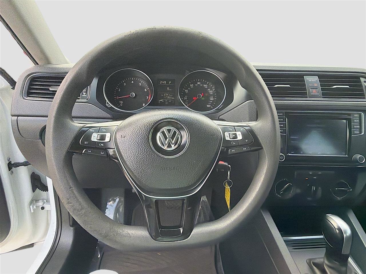 Used 2016 Volkswagen Jetta S image 11