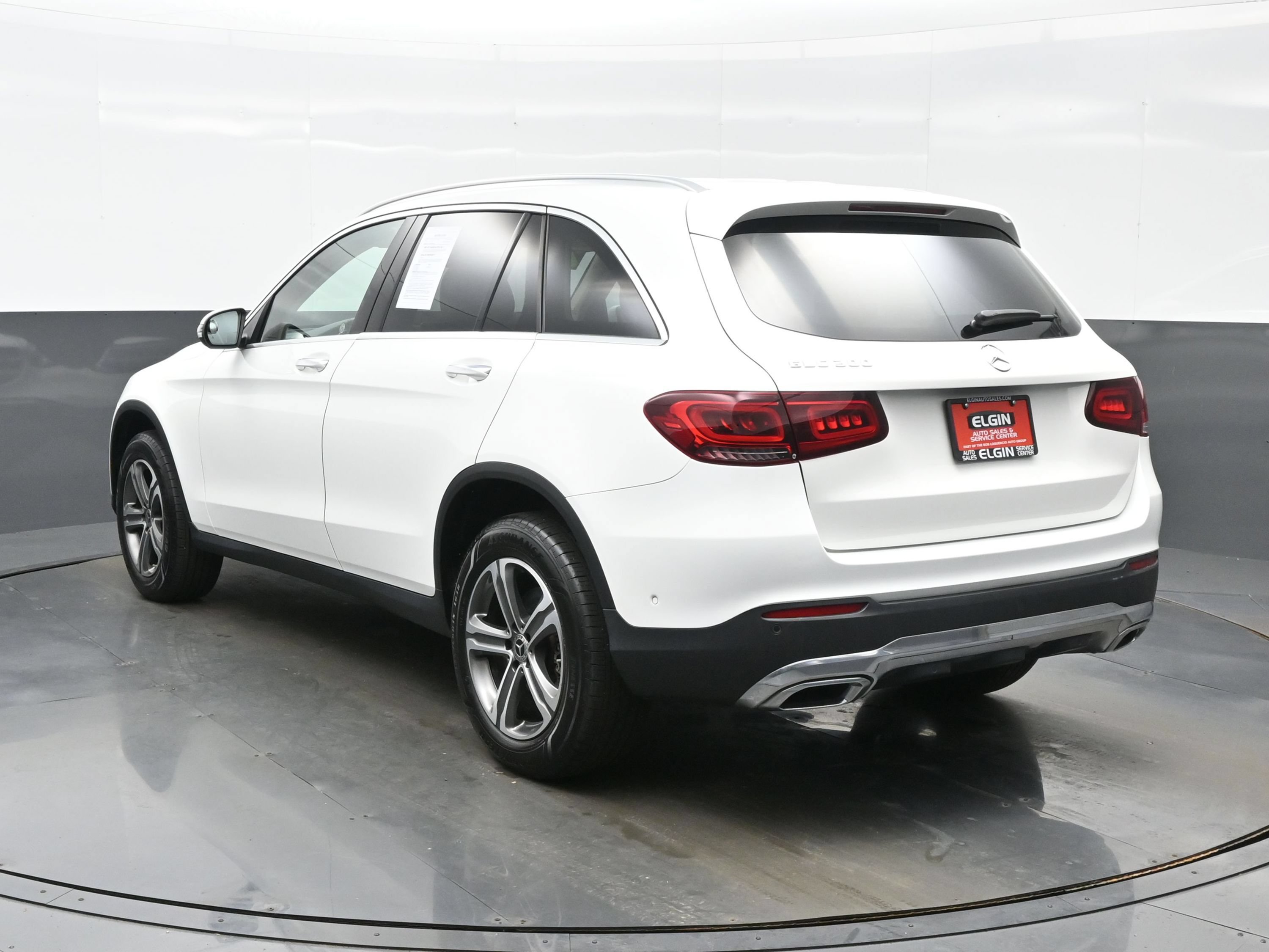 Used 2021 Mercedes-Benz GLC 300 image 4