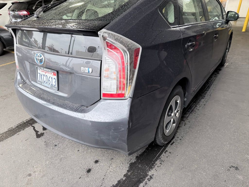 Used 2015 Toyota Prius Four image 18