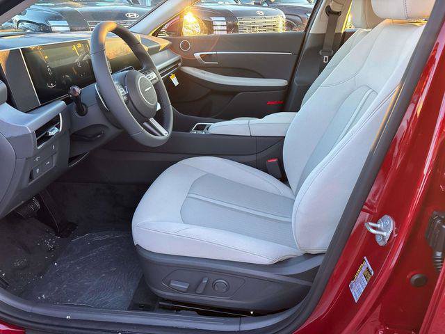 New 2026 Hyundai Sonata SEL FWD image 4