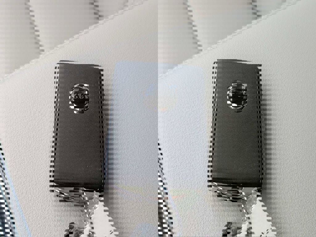 New 2026 Volvo XC90 T8 Ultra w/ Lounge Package image 45