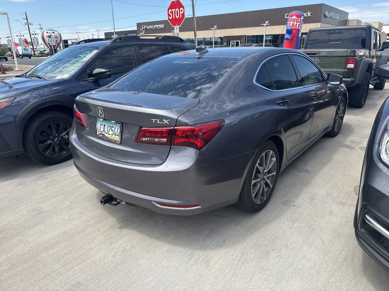 Used 2017 Acura TLX V6 w/ Technology Package FWD image 9