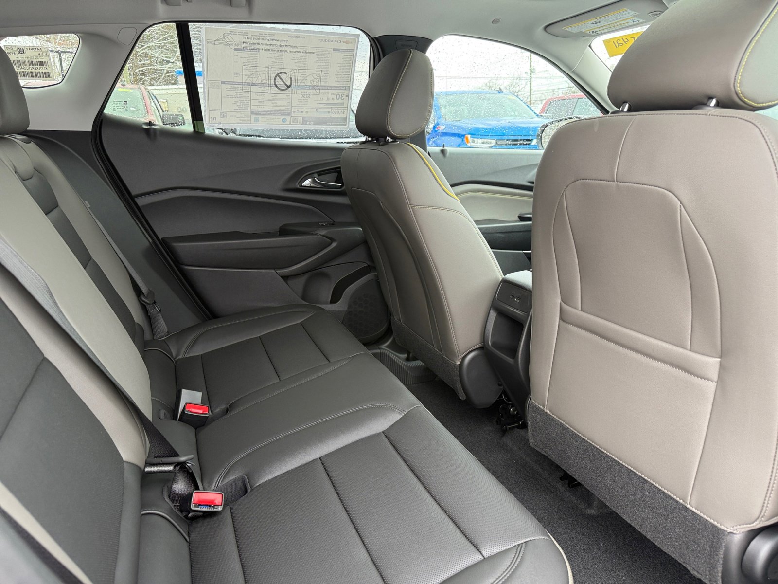 New 2026 Chevrolet Trax ACTIV w/ Sunroof Package FWD image 27