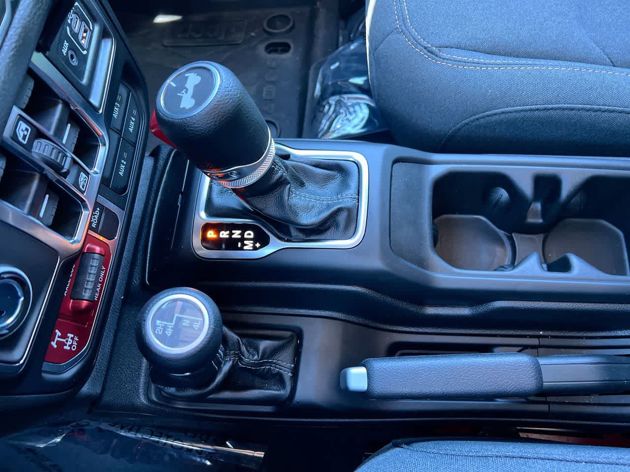 Used 2026 Jeep Wrangler Unlimited Sport AWD/4WD image 12