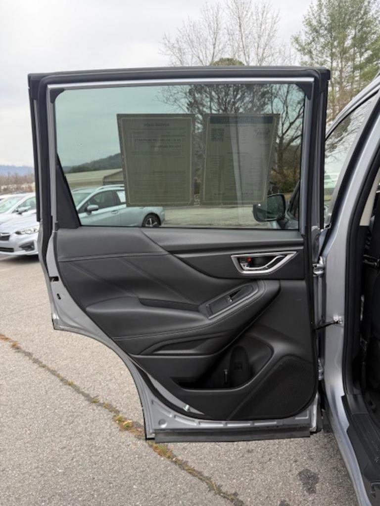 Used 2021 Subaru Forester Limited image 18