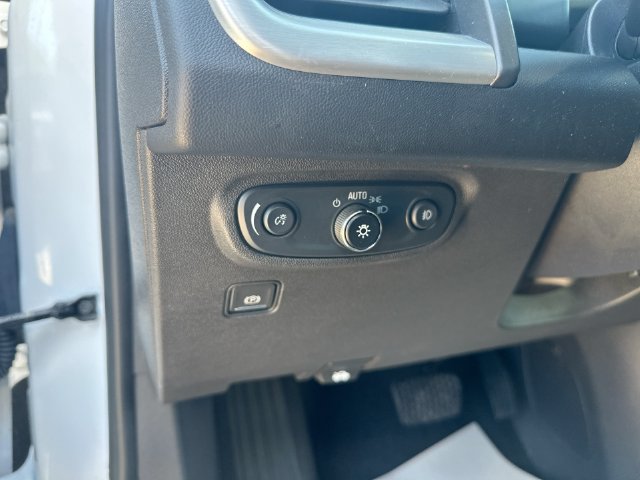 Used 2024 GMC Terrain SLT AWD/4WD image 56
