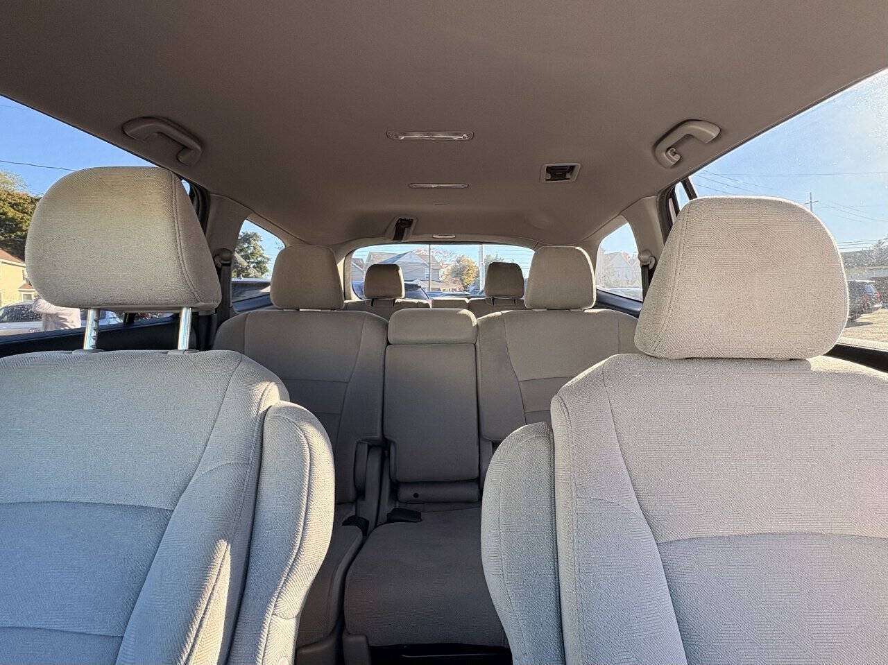 Used 2019 Honda Pilot LX image 29