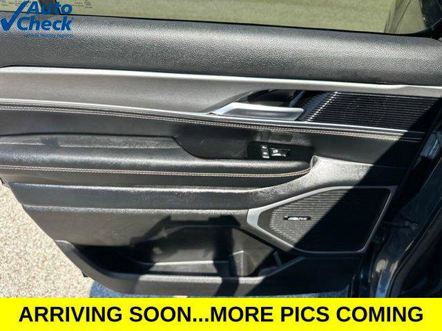 Certified 2024 Jeep Wagoneer Series II AWD/4WD image 43