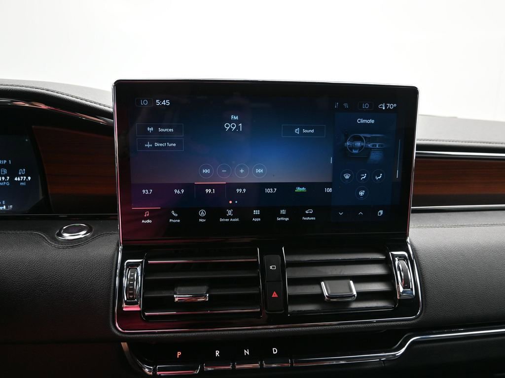 Used 2024 Lincoln Navigator Reserve image 16