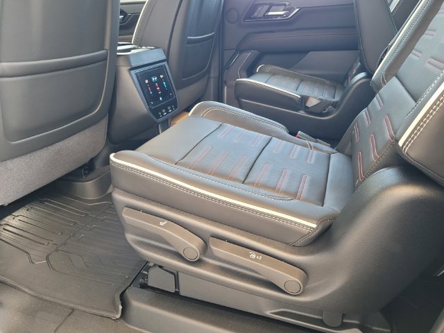 New 2026 GMC Yukon XL AT4 Ultimate w/ LPO, Floor Liner Package AWD/4WD image 11
