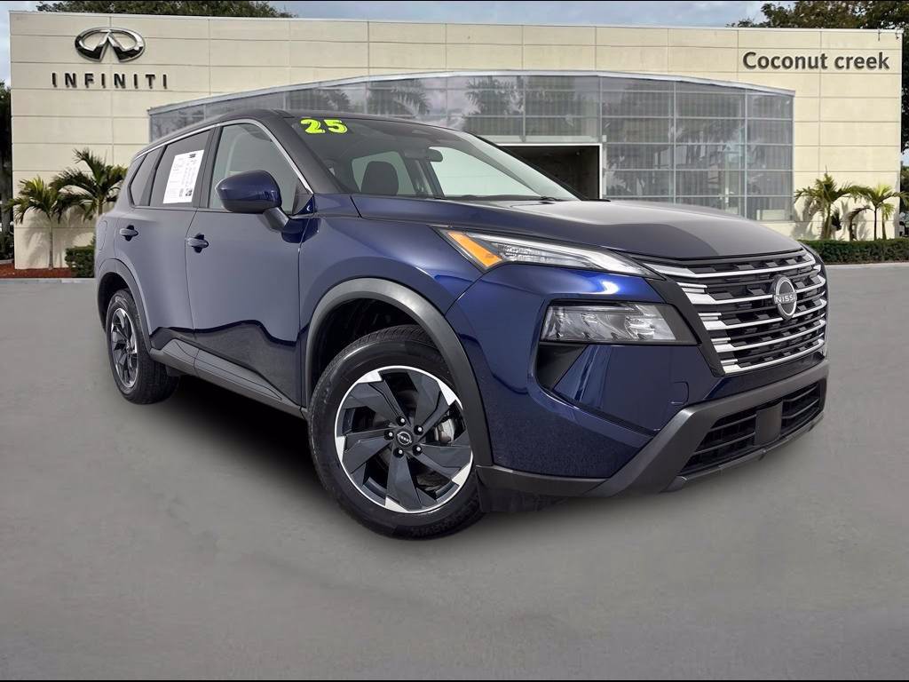Used 2025 Nissan Rogue SV FWD image 1