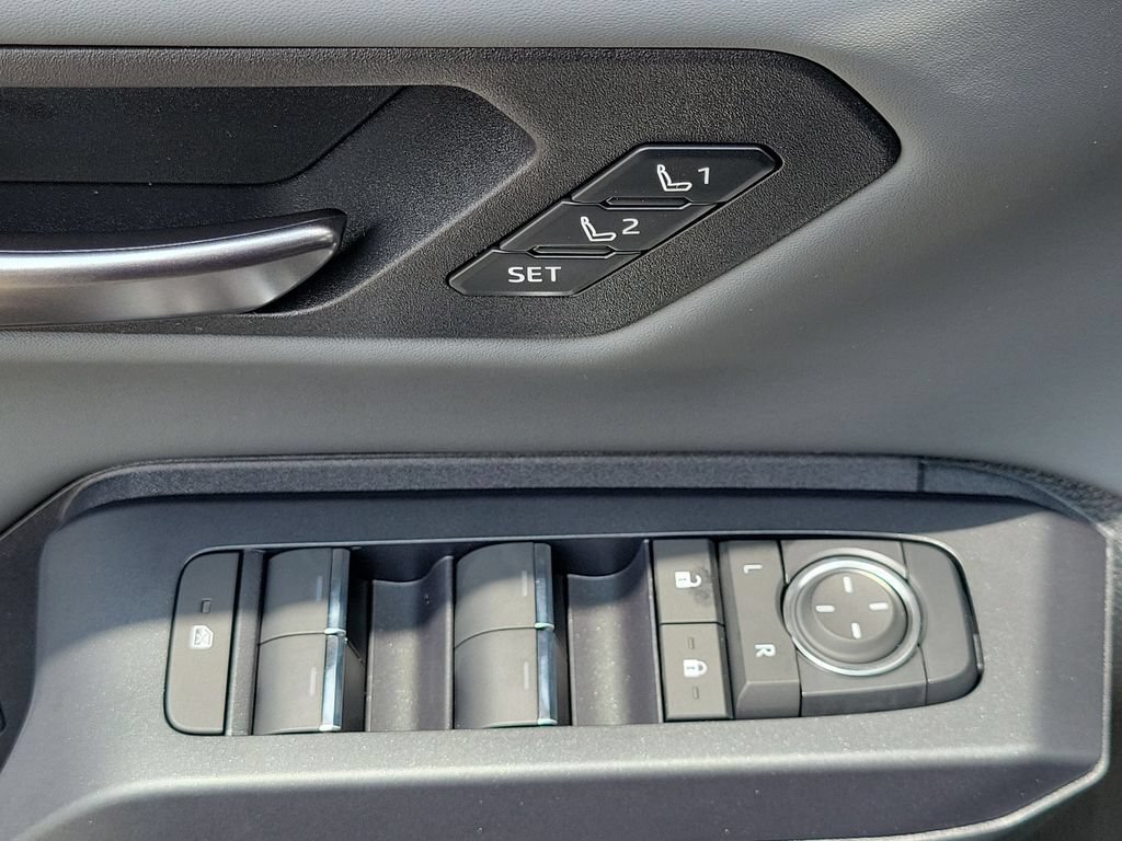 New 2026 Toyota RAV4 XSE AWD/4WD image 22
