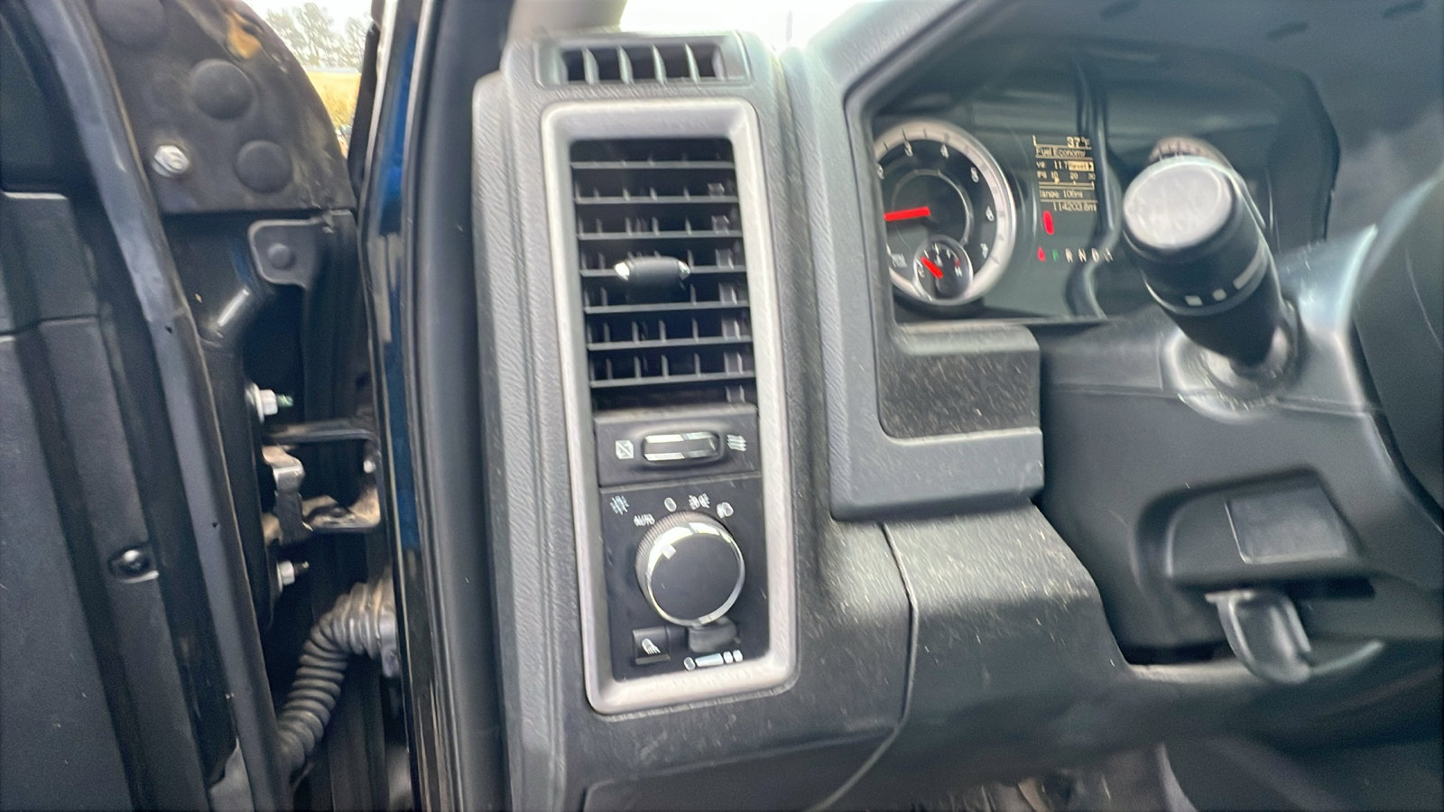 Used 2017 RAM 2500 Tradesman image 25