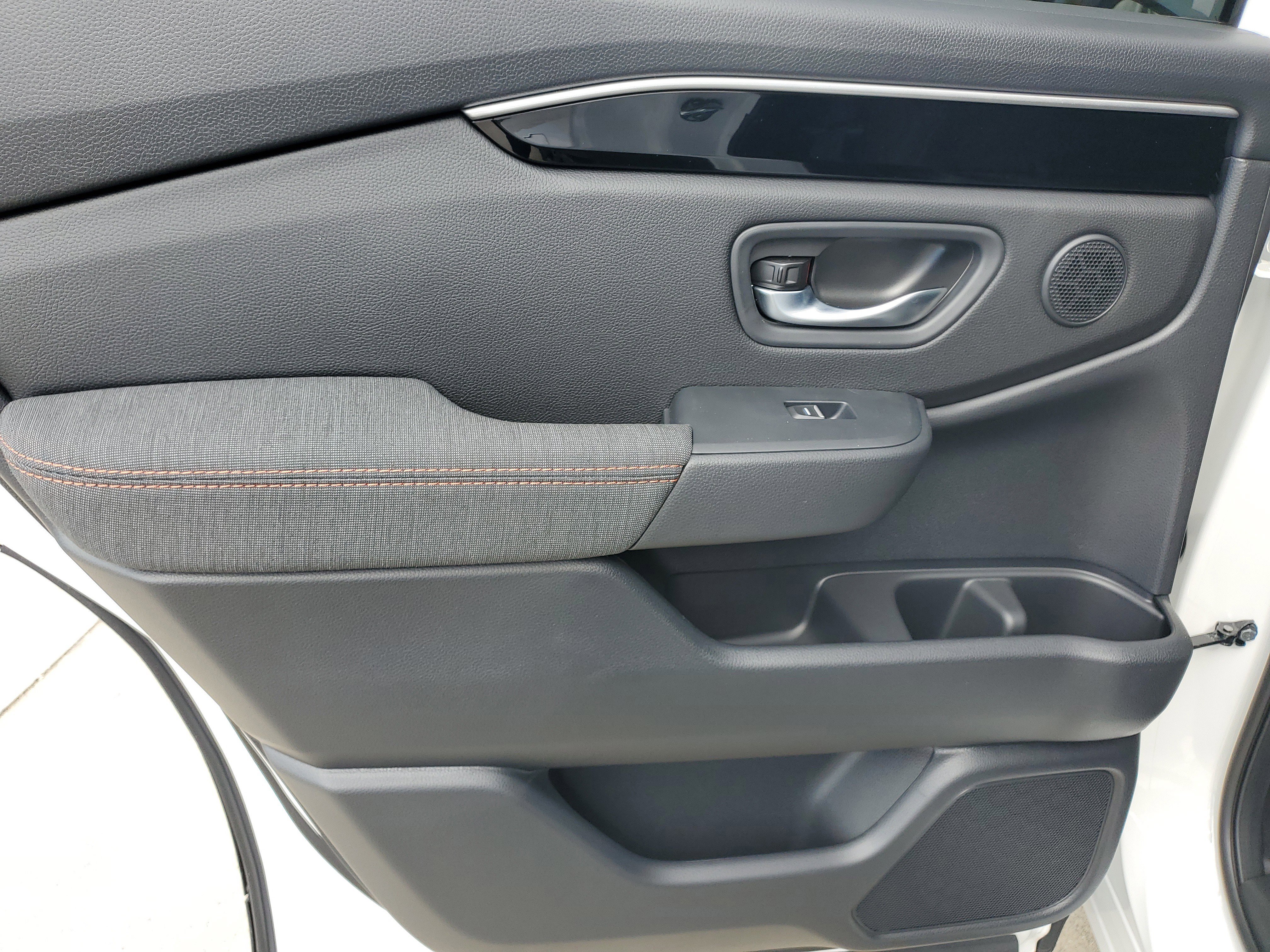 New 2026 Honda Pilot Sport image 15