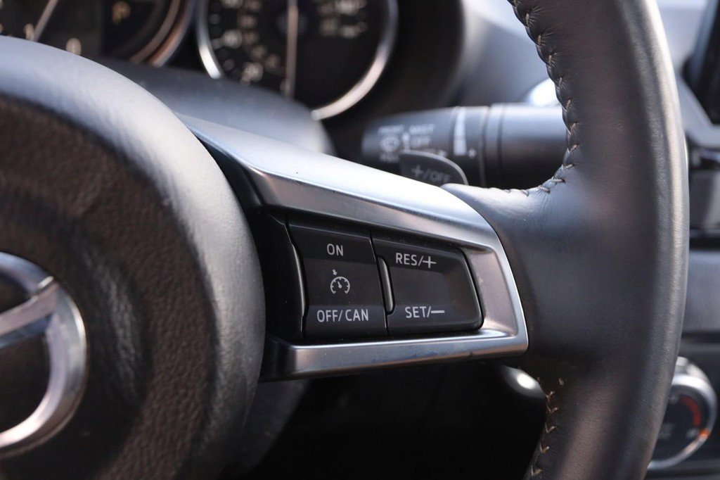 Used 2020 MAZDA MX-5 Miata RF Grand Touring image 12