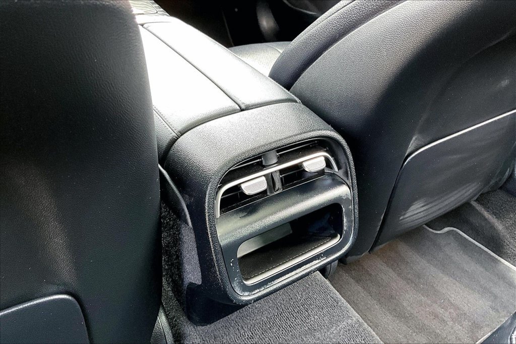 Used 2025 Mercedes-Benz E 350 Sedan image 31