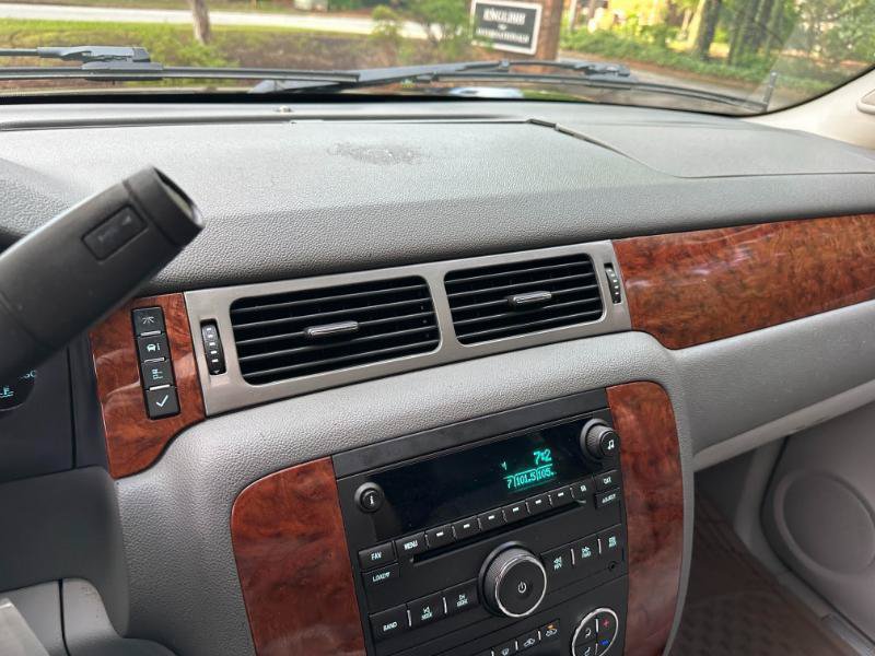 Used 2008 Chevrolet Avalanche LT w/ LT Preferred Equipment Group AWD/4WD image 28