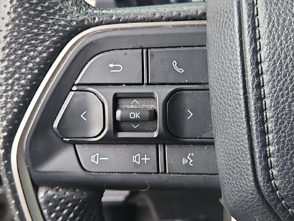 Used 2024 Toyota Tacoma TRD Off-Road AWD/4WD image 25