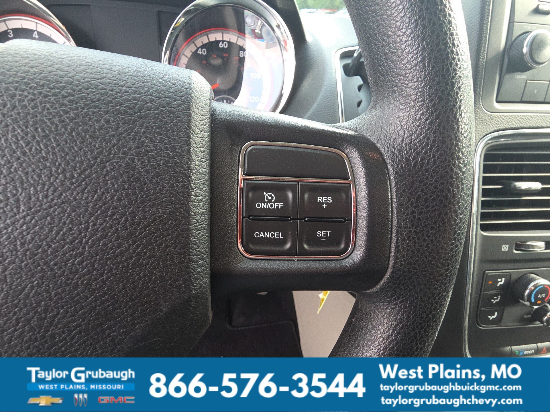 Used 2014 Dodge Grand Caravan SE w/ Quick Order Package 29E SE FWD image 19