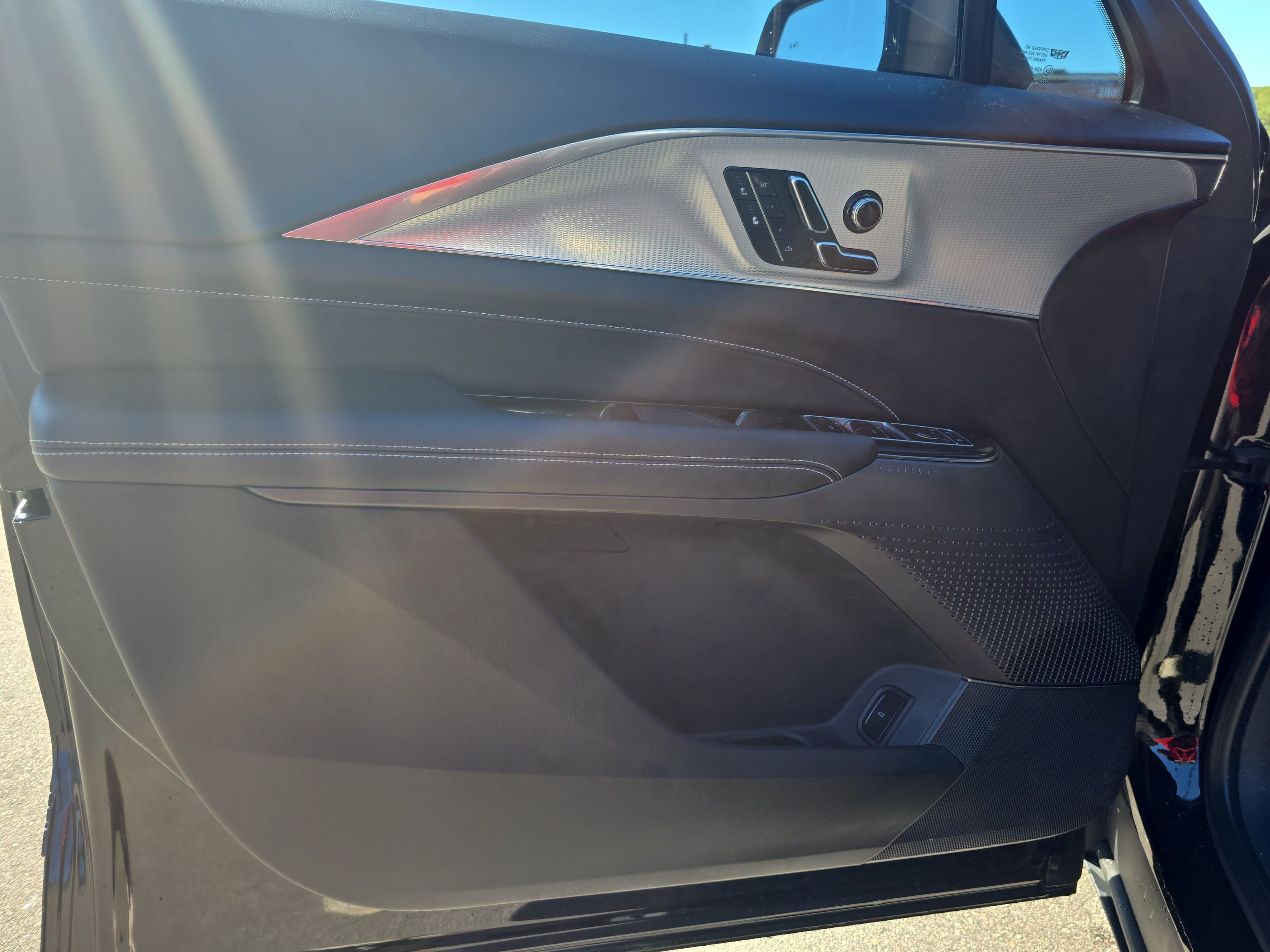 Certified 2024 Cadillac Lyriq Tech RWD image 26