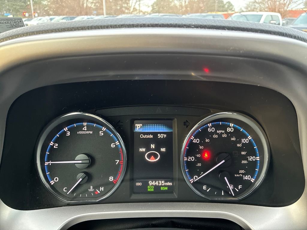 Used 2017 Toyota RAV4 Limited image 15