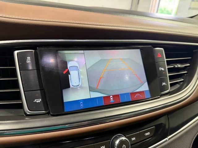 Used 2018 Buick Enclave Avenir w/ Avenir Technology Package FWD image 23