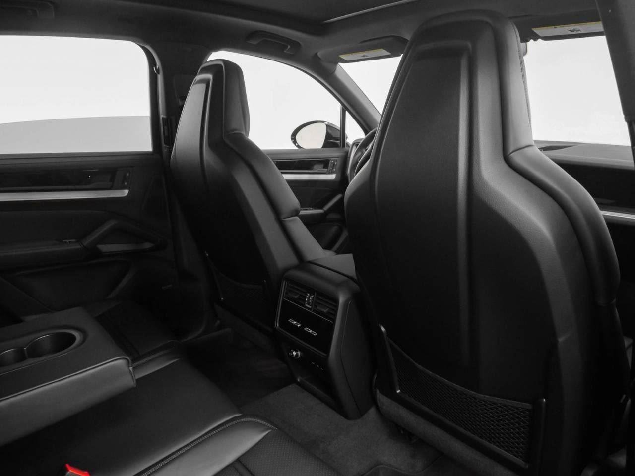 New 2025 Porsche Cayenne S image 71