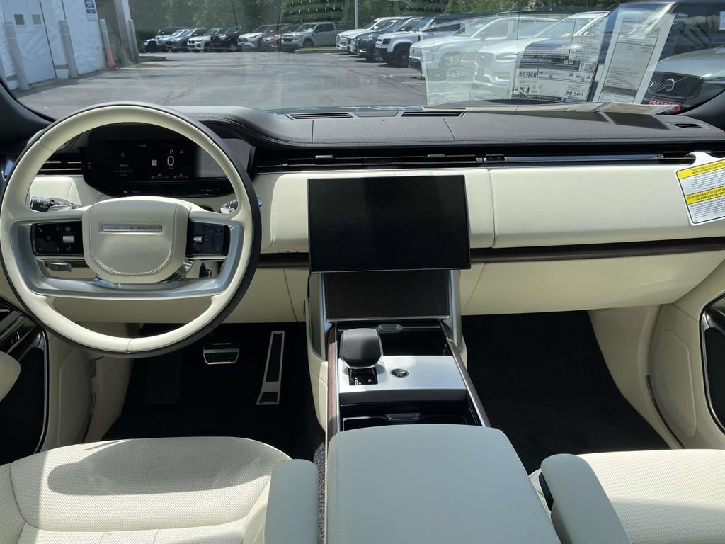 New 2026 Land Rover Range Rover SE AWD/4WD image 23
