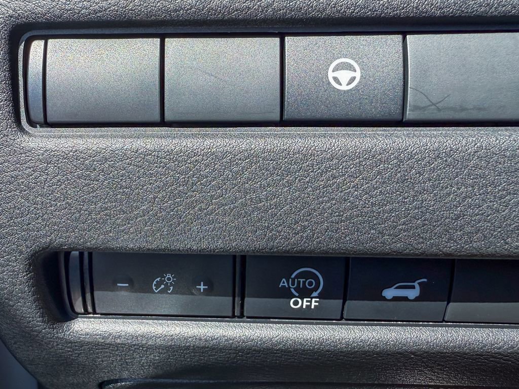 Certified 2024 Nissan Rogue Platinum image 33