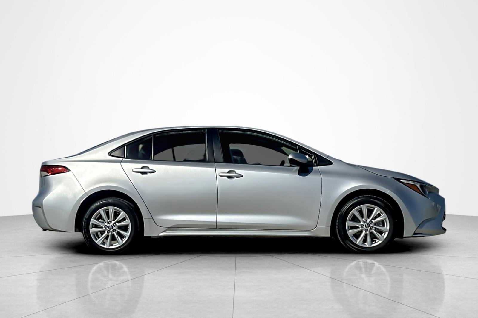 Certified 2024 Toyota Corolla LE w/ LE Convenience Package image 6