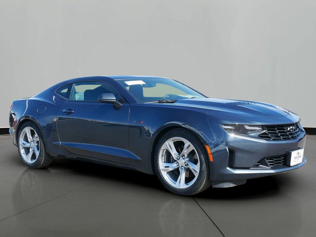 Used 2023 Chevrolet Camaro LT w/ Technology Package image 4
