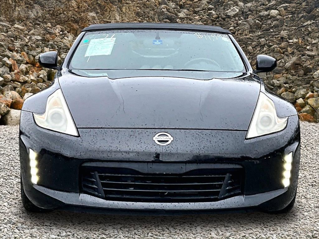Used 2014 Nissan 370Z Touring w/ Sport Package image 3