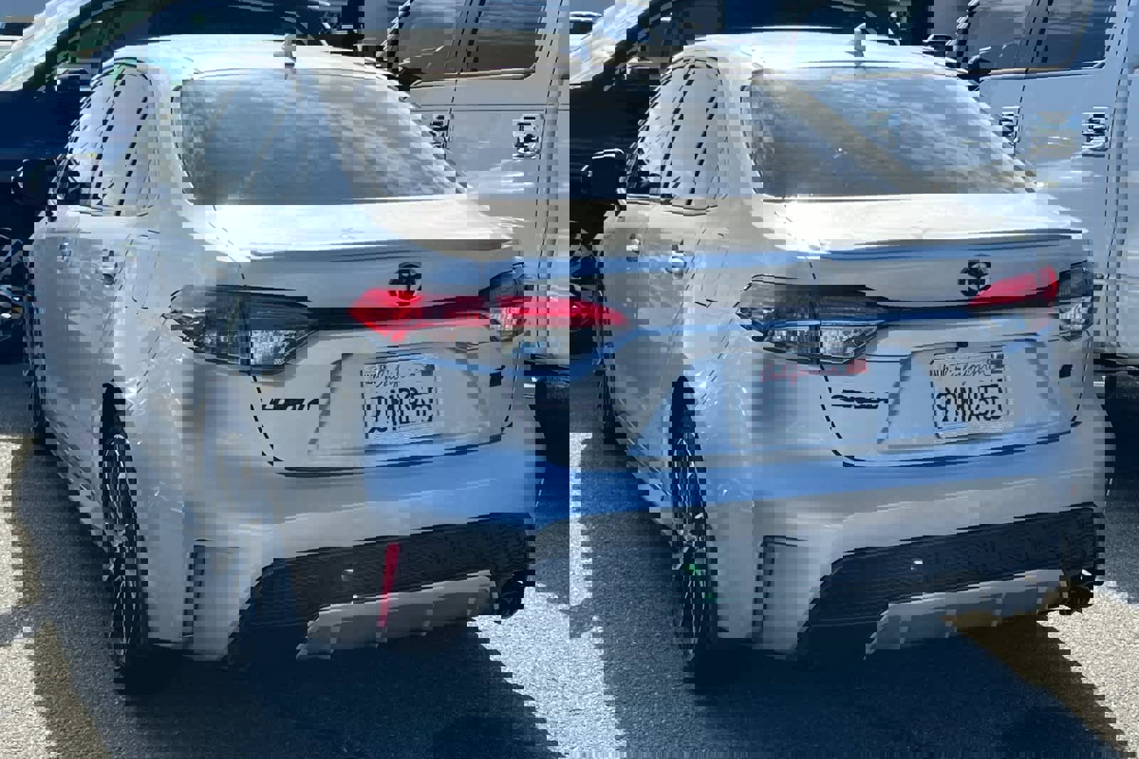 Used 2022 Toyota Corolla SE w/ SE Premium Package FWD image 6