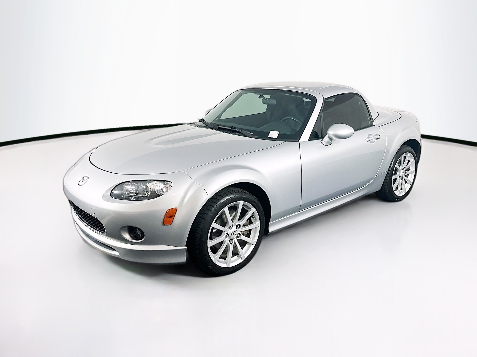 Used 2008 MAZDA MX-5 Miata Grand Touring w/ Appearance Pkg RWD image 3