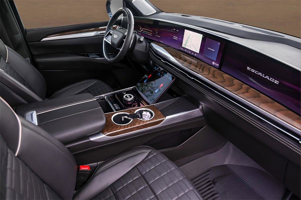 Certified 2025 Cadillac Escalade Sport Platinum w/ LPO, ONYX Package image 32