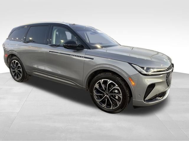 Certified 2024 Lincoln Nautilus Reserve image 11