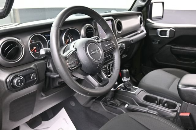 Used 2023 Jeep Gladiator Sport AWD/4WD image 14