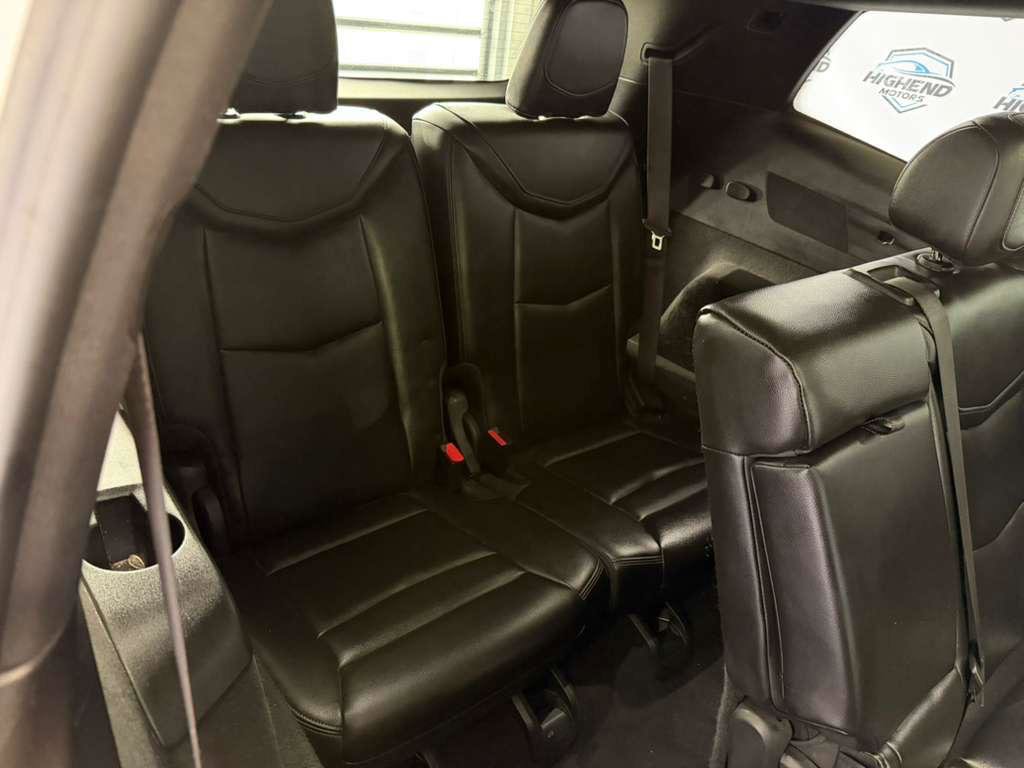 Used 2022 Cadillac XT6 Luxury image 27
