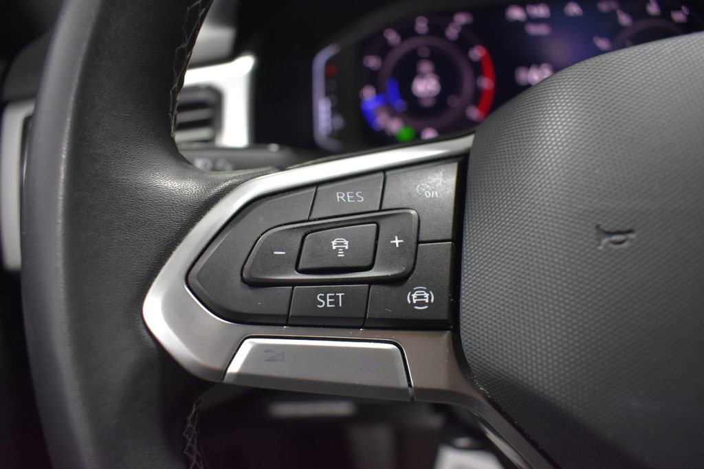 Used 2023 Volkswagen Atlas Cross Sport SE image 26