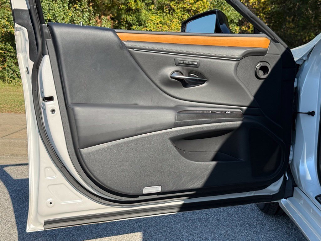 Used 2019 Lexus ES 350 w/ Accessory Package 2 FWD image 22