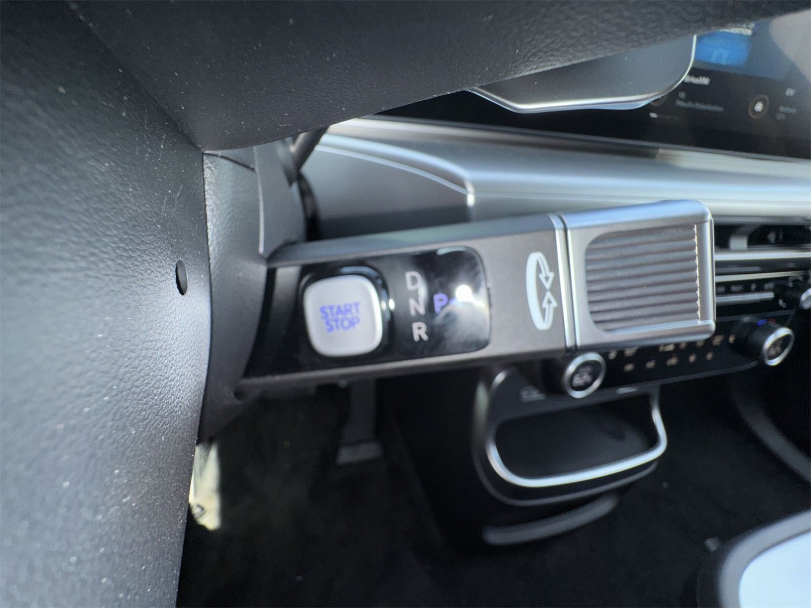 New 2026 Hyundai Ioniq 9 SE image 21