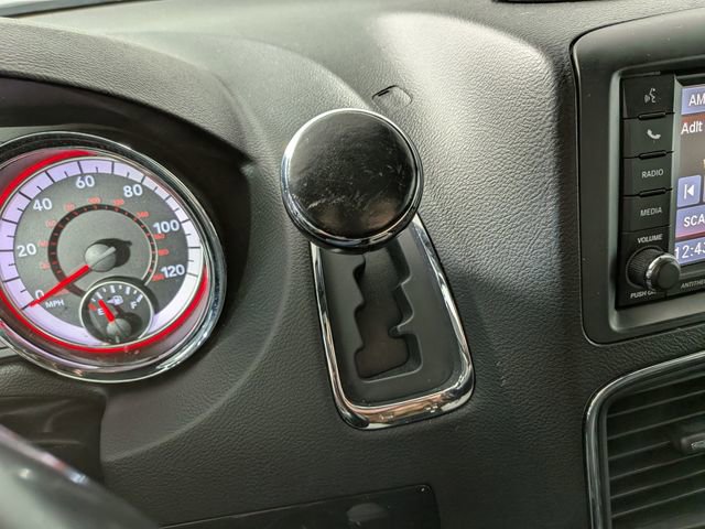 Used 2020 Dodge Grand Caravan SXT image 14