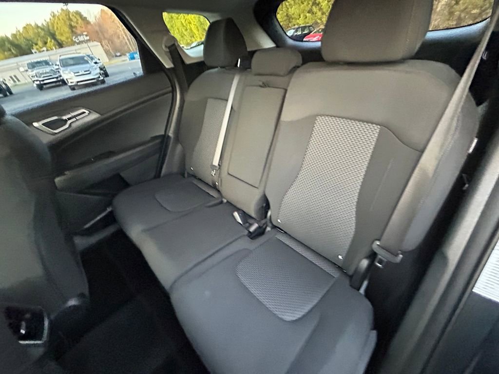 Used 2024 Kia Sportage LX image 15