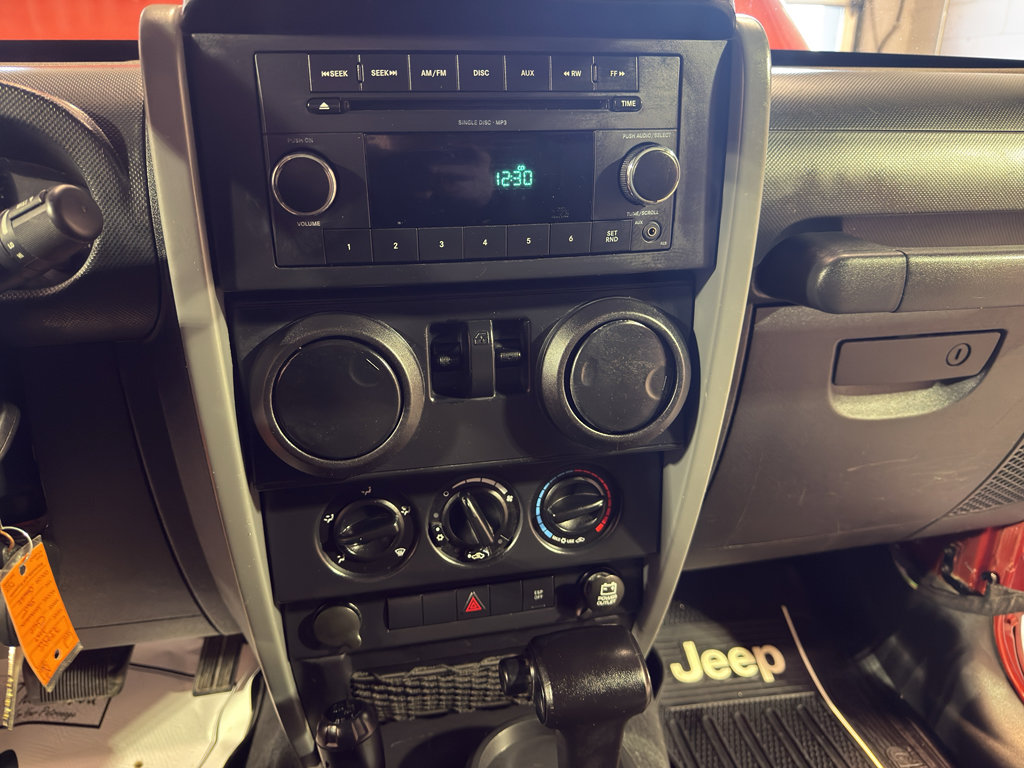 Used 2009 Jeep Wrangler X image 17