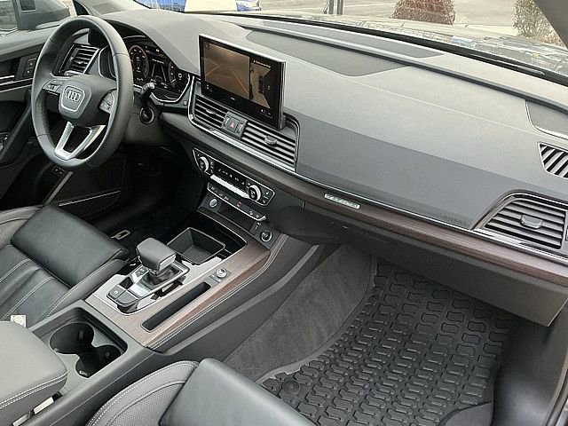 Used 2023 Audi Q5 e Premium Plus image 20