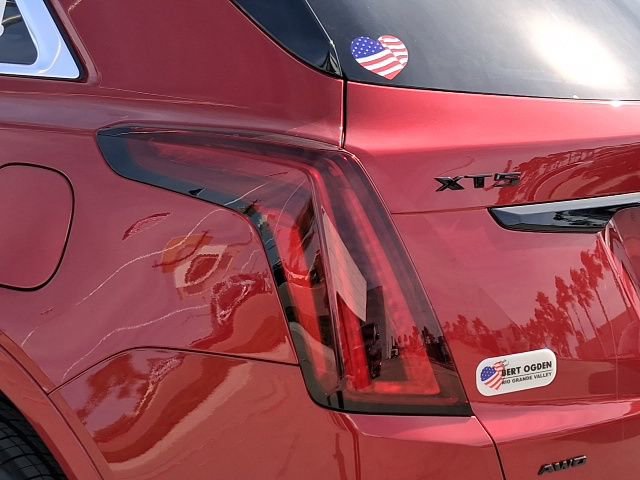 New 2026 Cadillac XT5 Premium Luxury w/ LPO, ONYX Package image 8